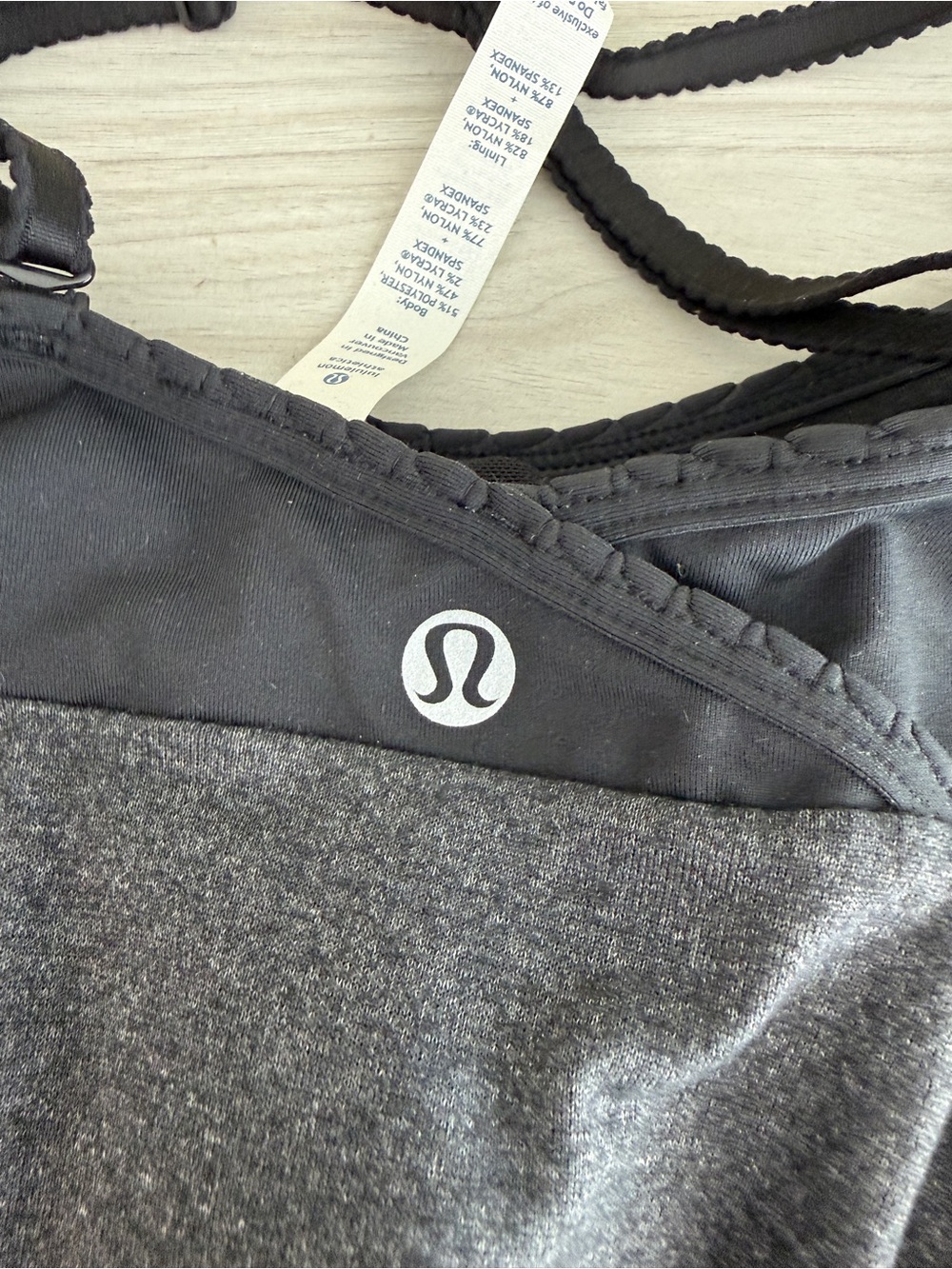 Lululemon blk/gray Strappy workout top - Picture 5 of 6
